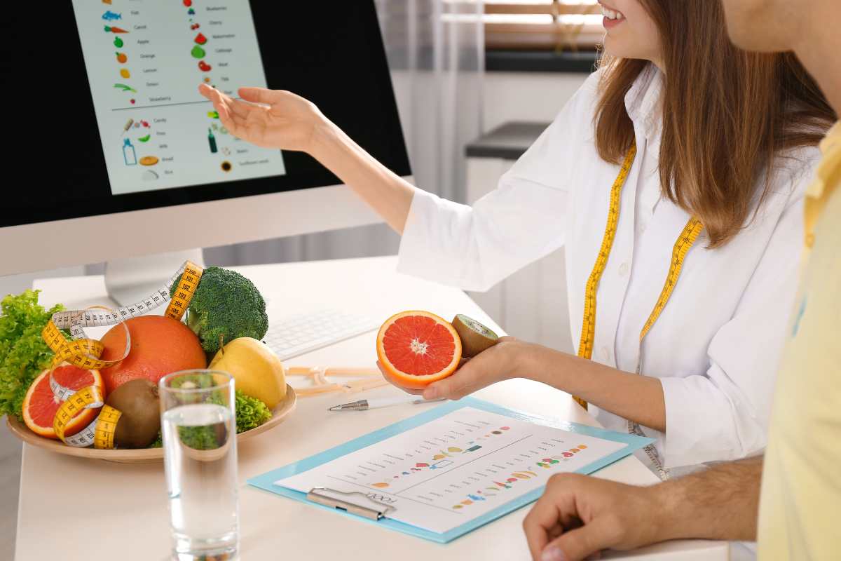 Benefícios de Ter um Nutricionista Esportivo Acompanhando Seu Treino